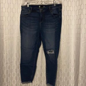 EUC Donna crop skinny jeans